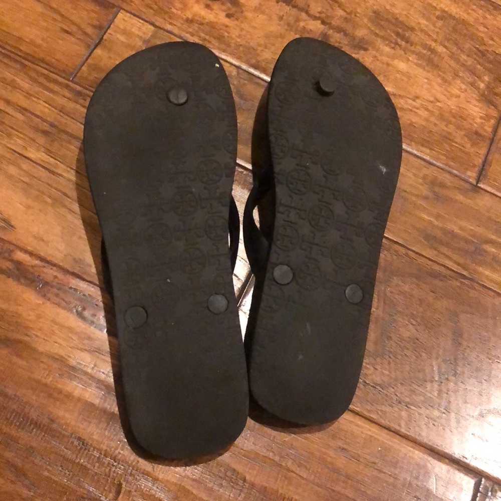Tory Butch flip flops - Picture 3 of 3